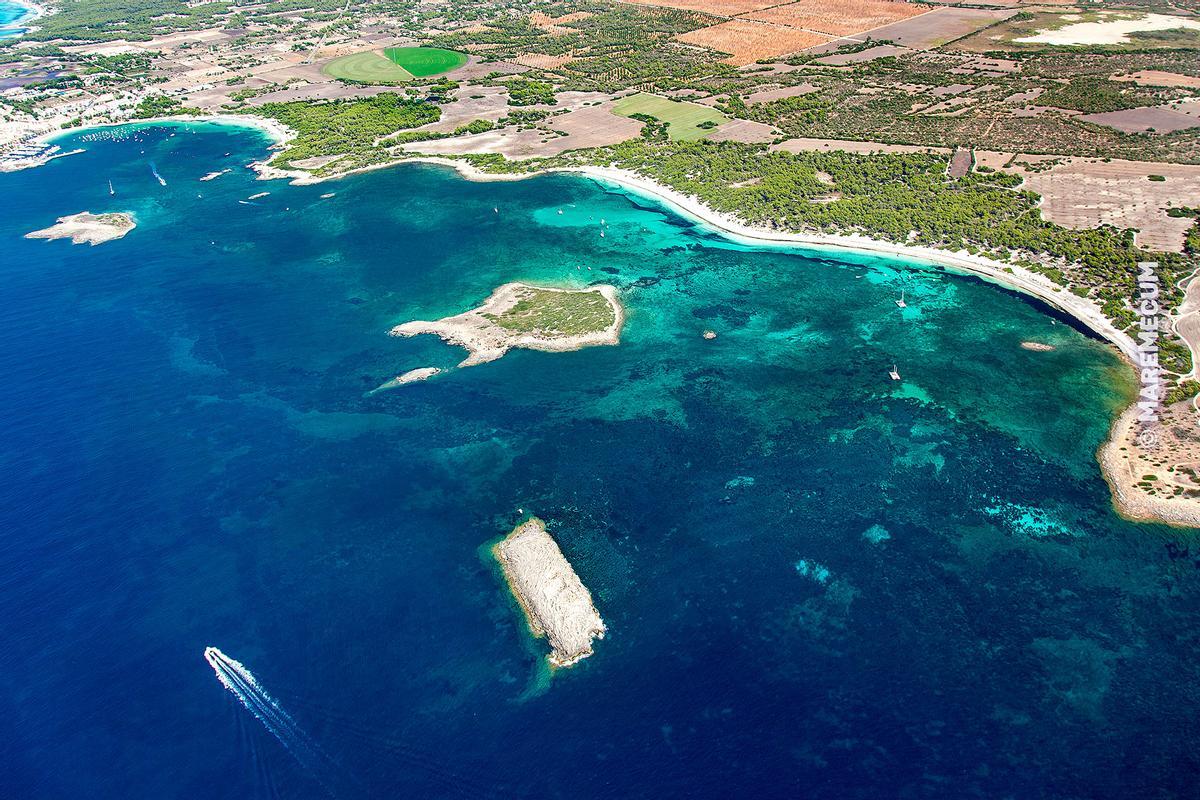 Es Carbó y los islotes de na Pelada, Pequeño de na Moltona, Grande de na Moltona, na Moltona y na Guardis