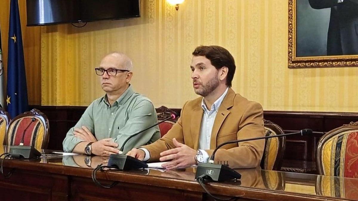Felipe Calvo y Fernando Priego, durante la rueda de prensa.