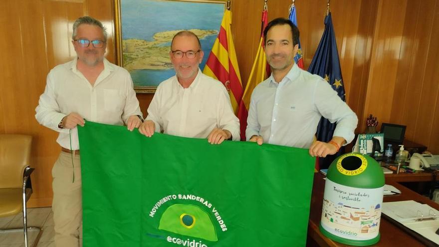 El Campello compite este verano por conseguir la Bandera Verde de la sostenibilidad hostelera