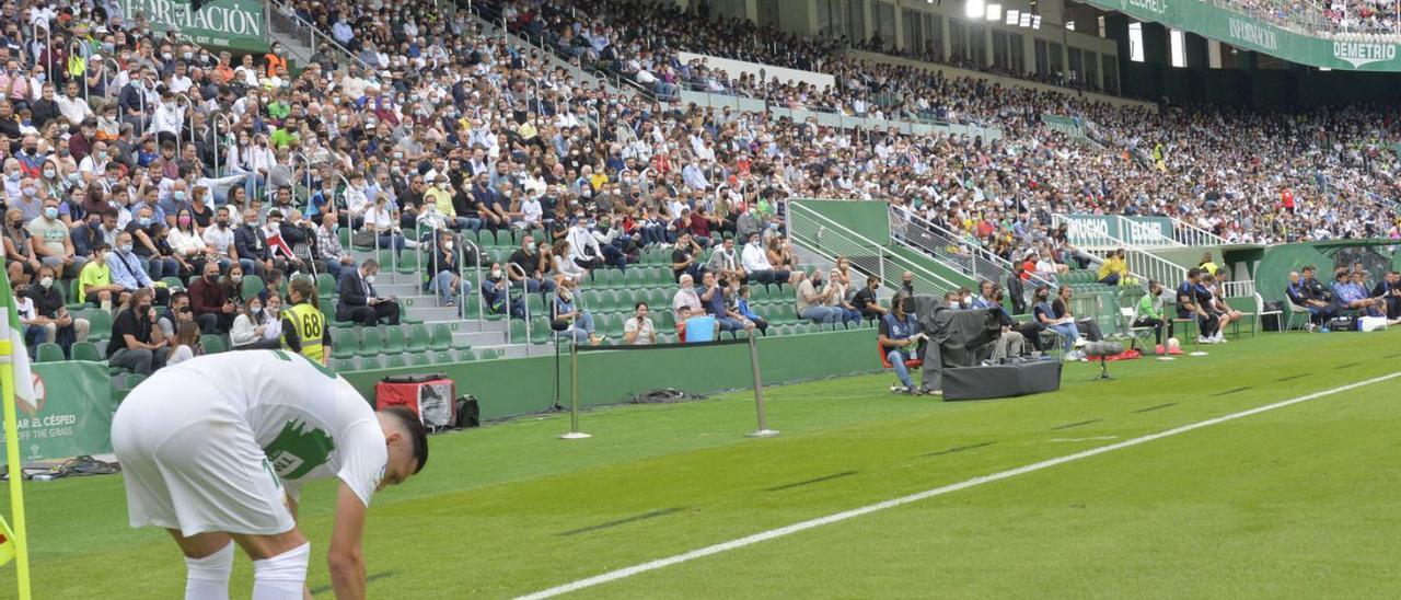 Aspecto de uno de los fondos del Martínez Valero el día del Elche-Real Madrid. | MATÍAS SEGARRA