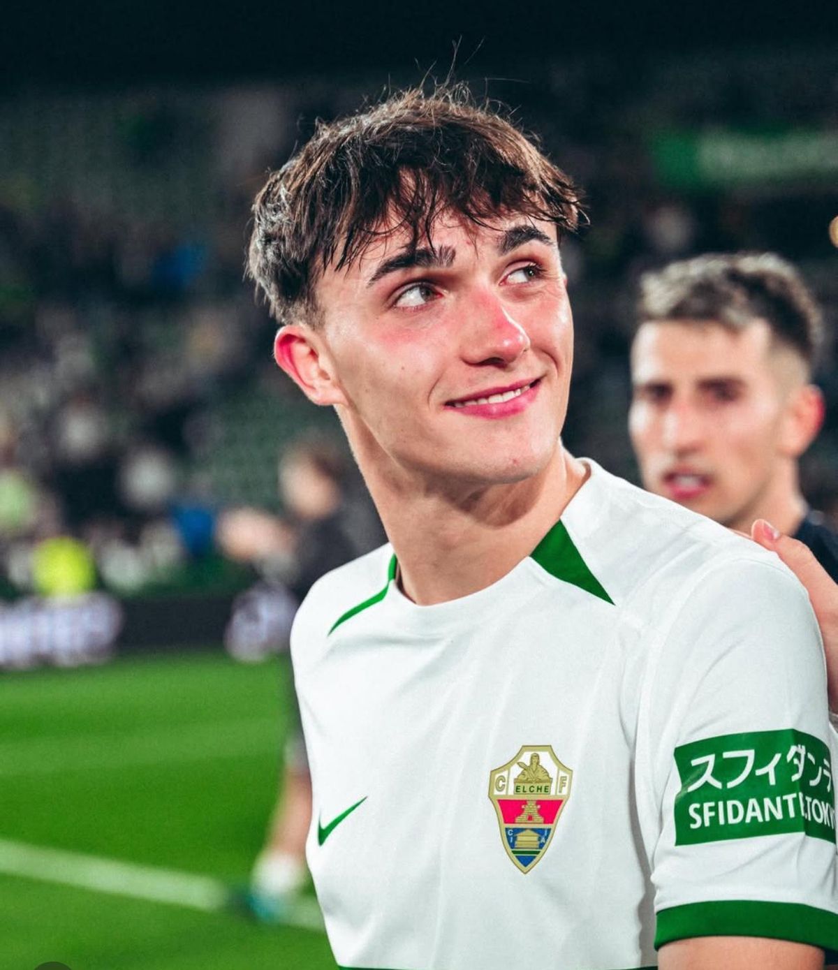 Albert Niculaesei, sonriente tras su debut en Segunda División con el Elche.