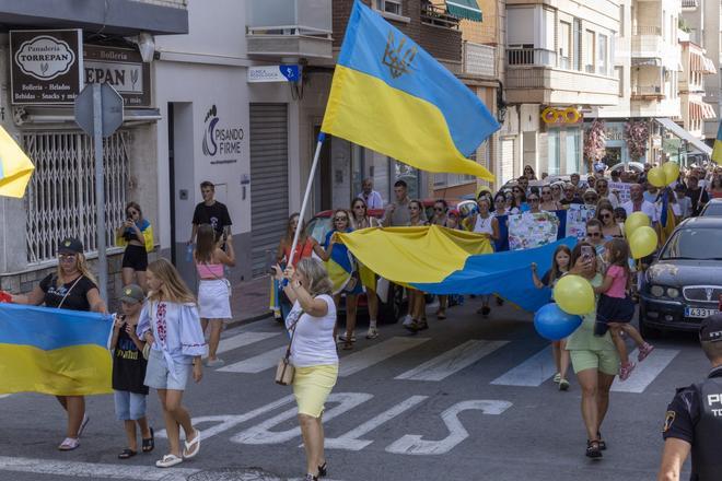 La comunidad ucraniana en Torrevieja celebra el día de la independencia