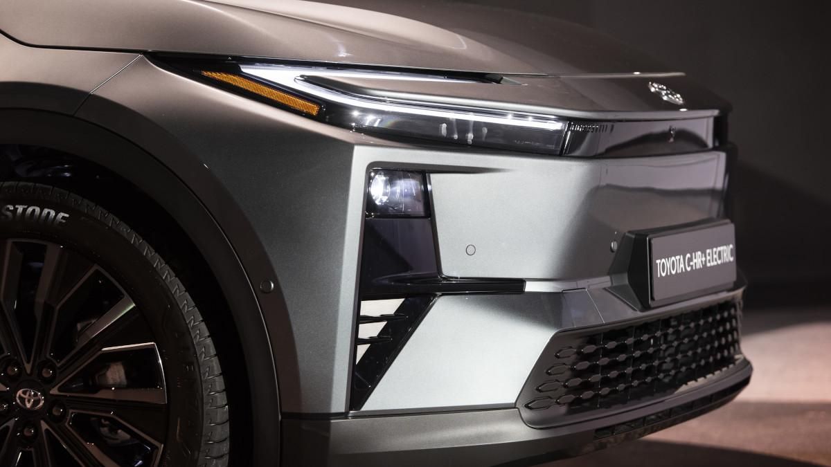 Front of the electric Toyota C-HR+