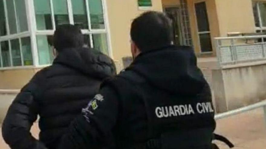 Un guardia civil lleva detenido al presunto depredador sexual de Inca.