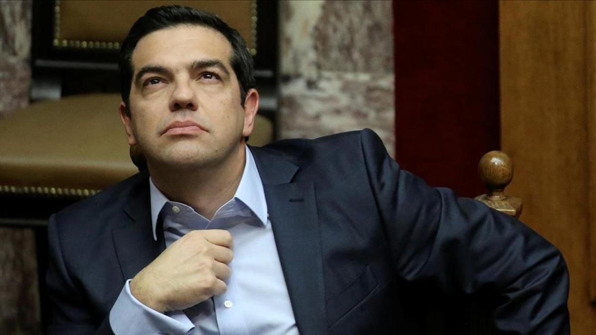 Alexis Tsipras, durante una sesión parlamentaria antes de votarse el presupuesto griego, en Atenas, el 10 de diciembre.