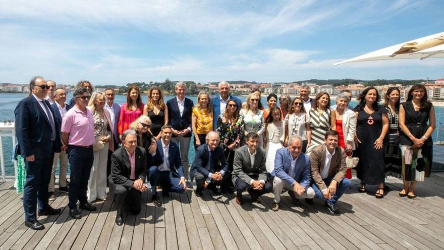 Rueda, con la nueva junta del Colegio de Veterinarios de Pontevedra | FDV