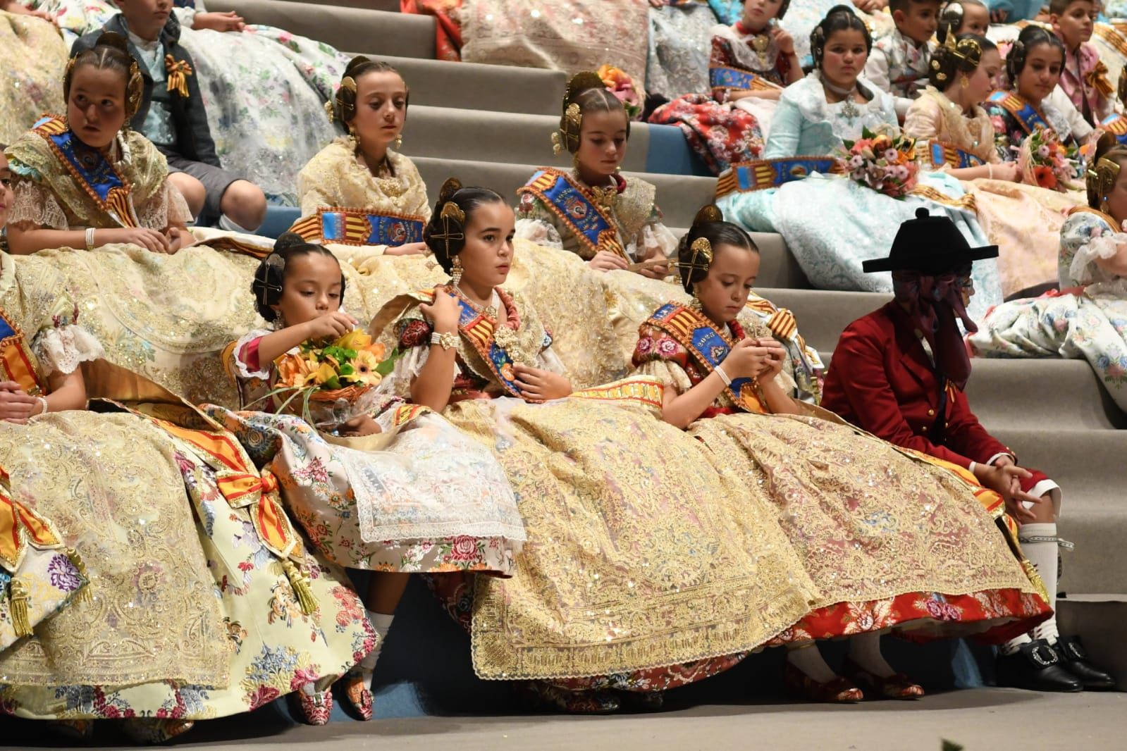 La exaltación de la reina fallera infantil de Burriana del 2023, en imágenes