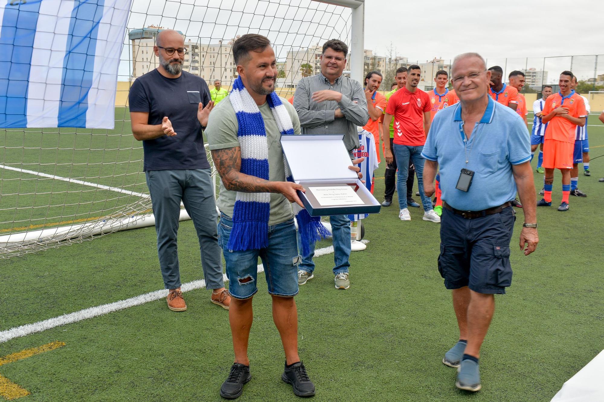 Homenaje al jugador Yeray Espino