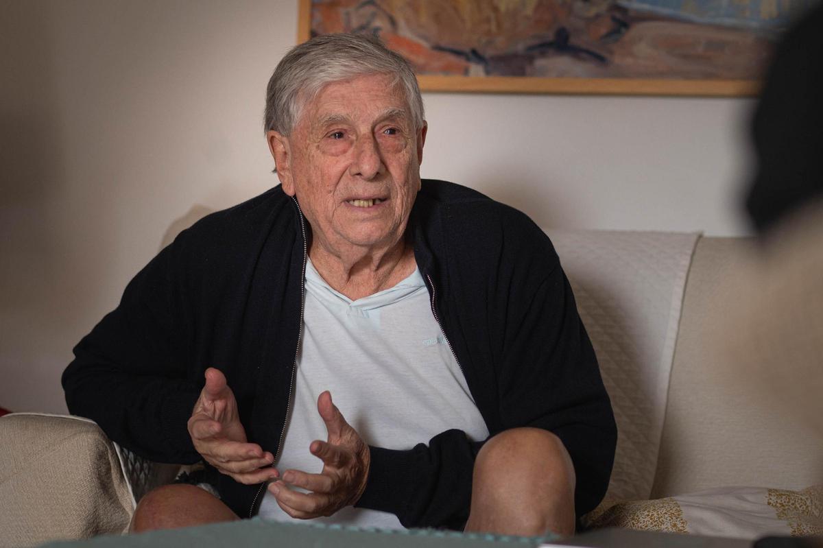 Javier González Díaz, portavoz de la comisión para la Defensa de la Playa de Valleseco