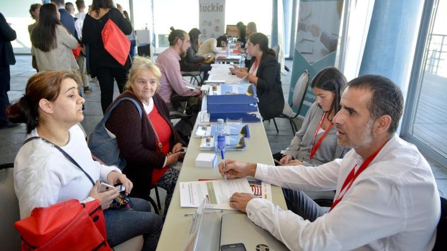 El Primer Paso De La Escalera Laboral La Opinion De A Coruna