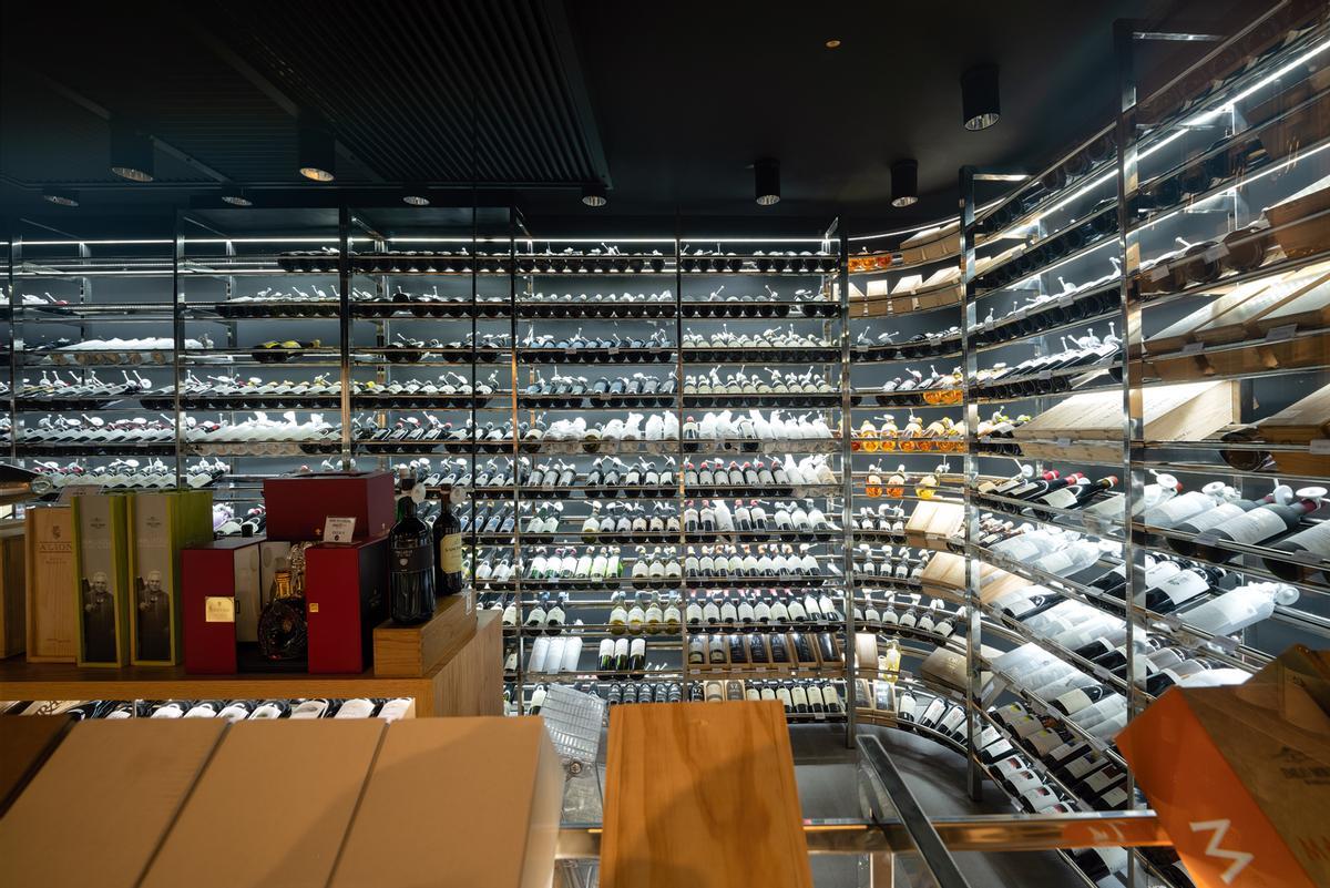 Uno de los espacios de la vinoteca.