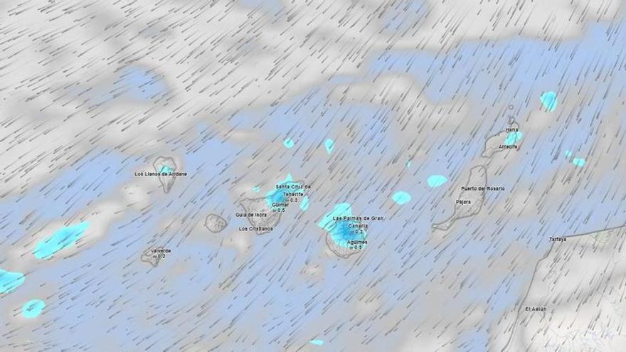 Tenerife tendrá este domingo nubes en el norte, lluvias débiles en medianías y viento fuerte del nordeste, según la Aemet