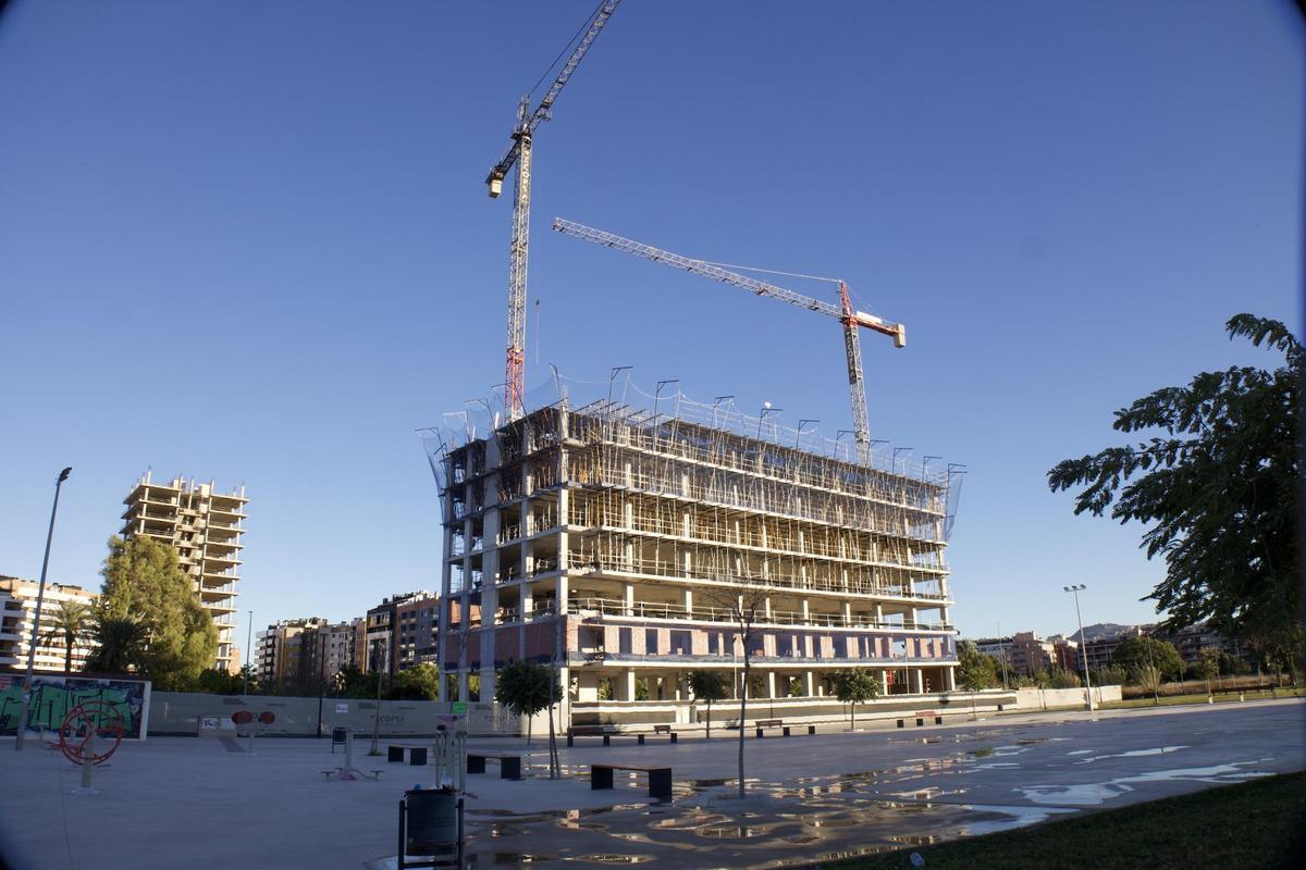 Edificio en construcción en Murcia.