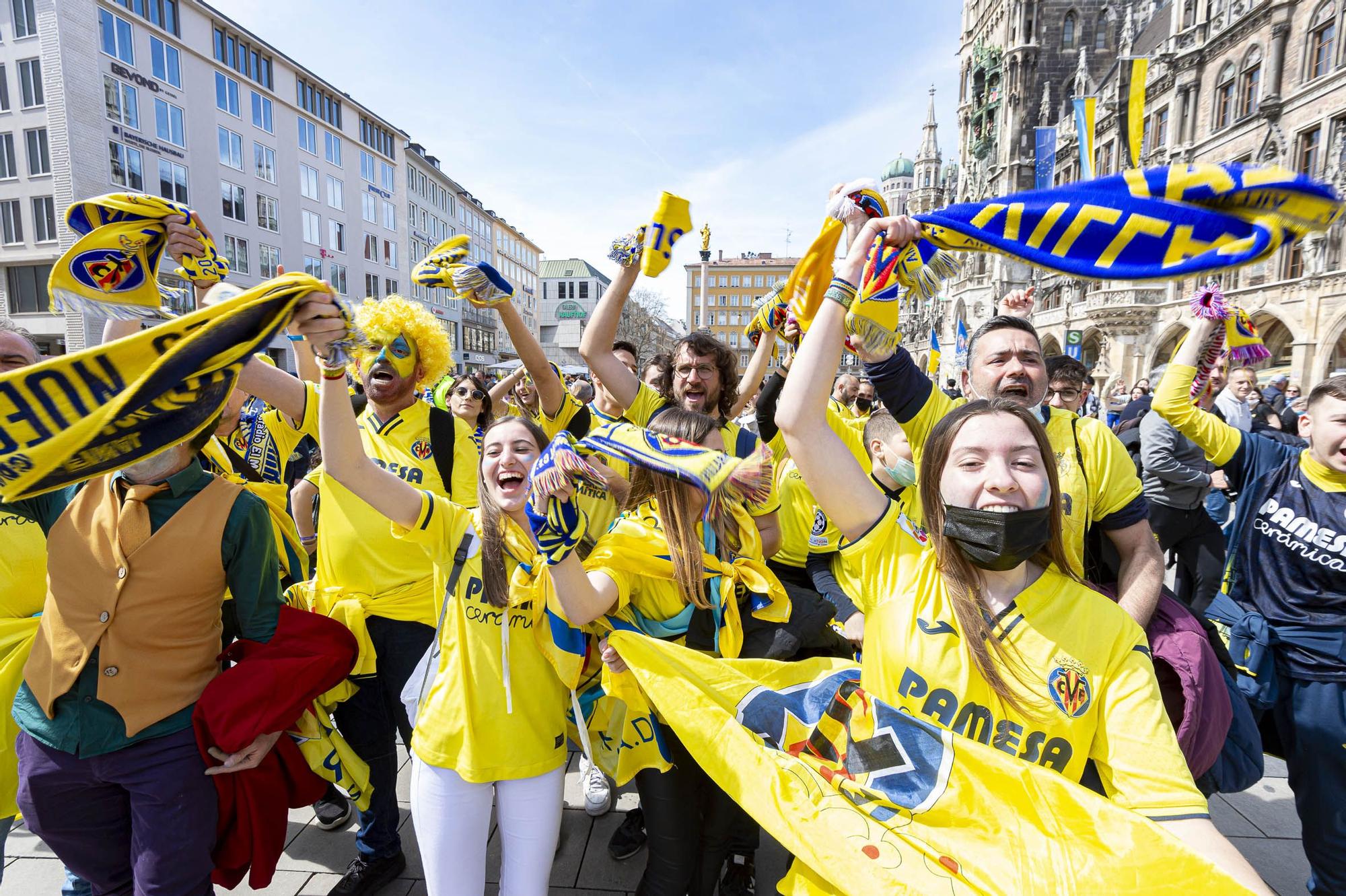 Las mejores fotos de los aficionados del Submarino antes del choque ante el Bayern