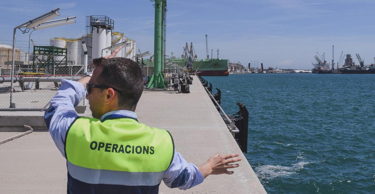Un trabajador del Port de Tarragona