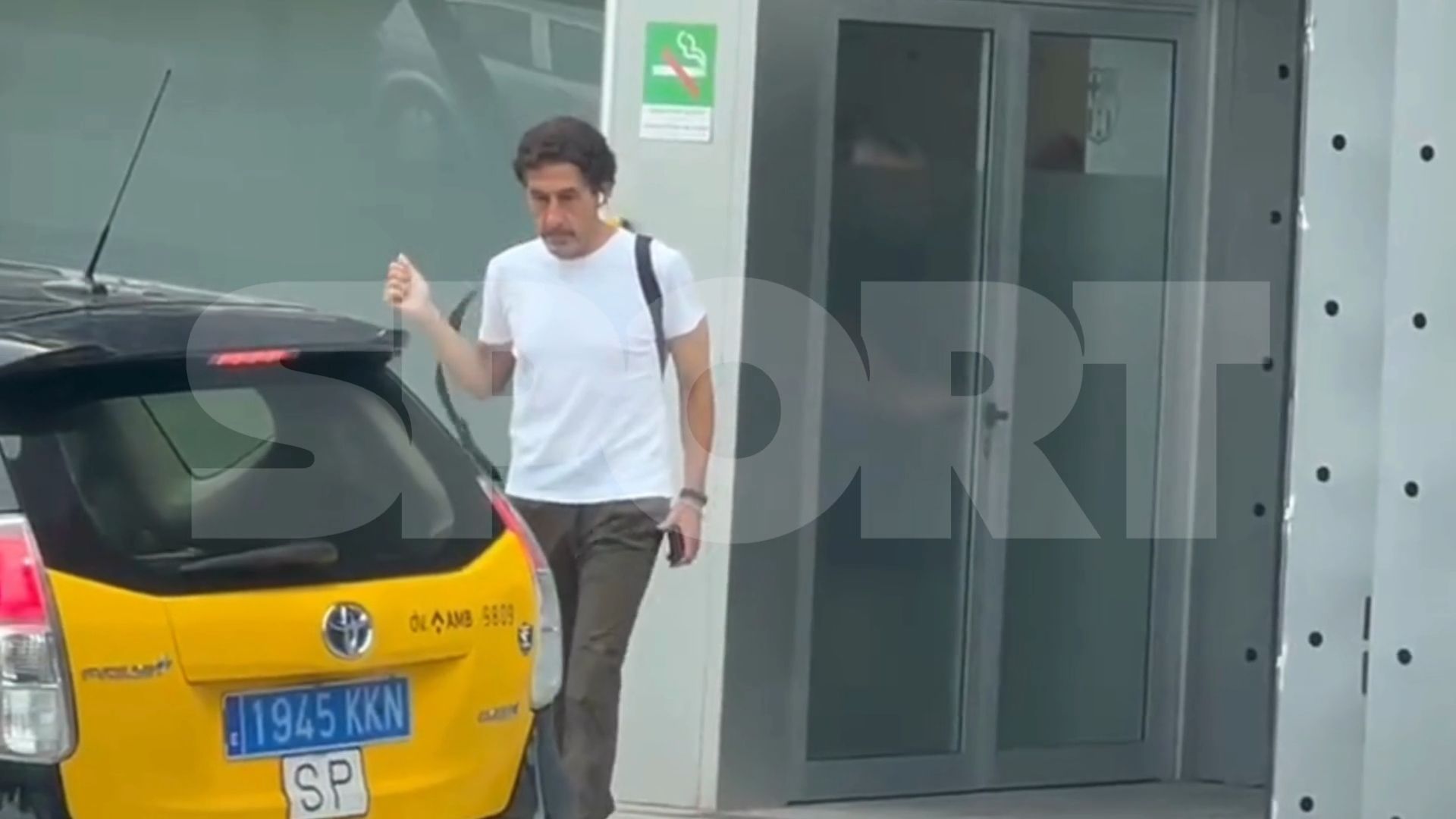 Fernando Solanas, agente de Iñaki Peña y Héctor Fort, se ha reunido con  Deco en la Ciutat Esportiva