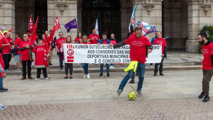 Los conserjes de instalaciones deportivas, al paro indefinido si el Concello de A Coruña no media