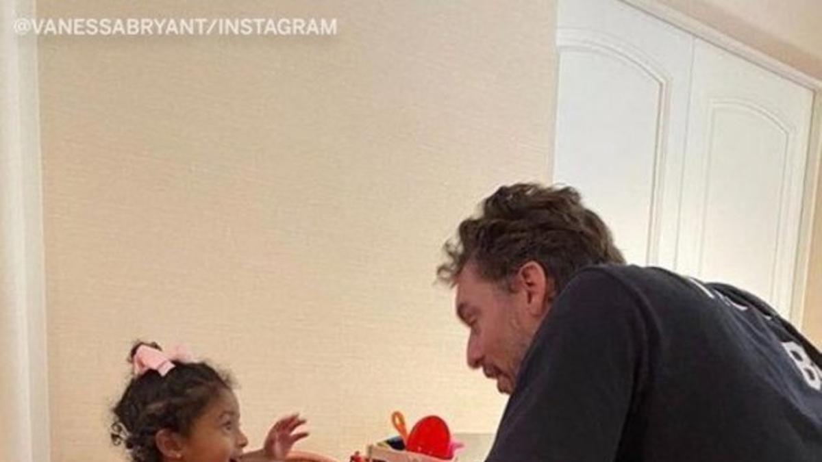 Pau Gasol pasa su cumpleaños con las hijas de Kobe Bryant