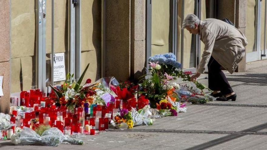 La familia del profesor asesinado por un alumno en un instituto de BCN pide un millón de indemnización