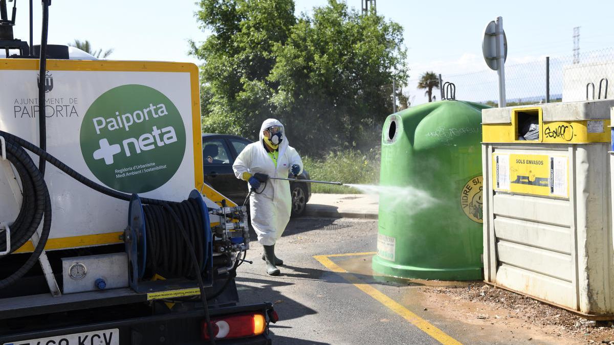 Paiporta continúa la limpieza y desinfección masiva