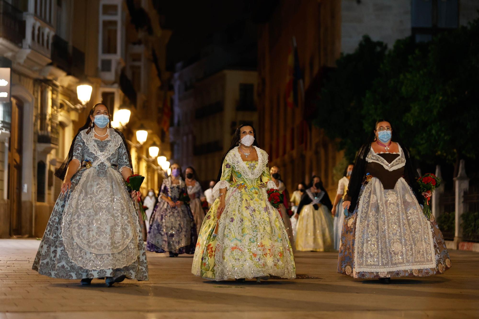 Búscate en el segundo día de Ofrenda por la calle de Caballeros (entre las 22.00 y las 23.00 horas)