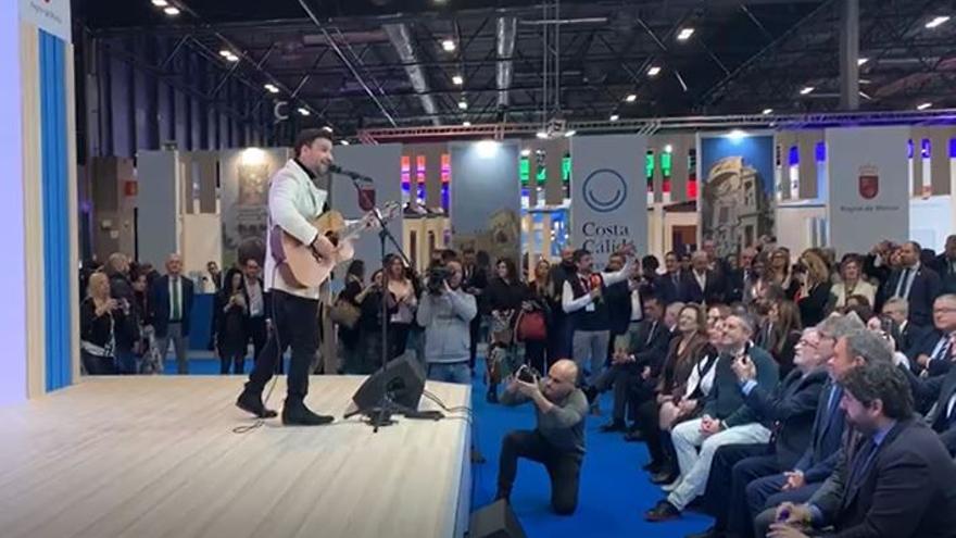 Funambulista presenta en Fitur su canción 'Dos mares y una mirada', dedicada a la Región de Murcia