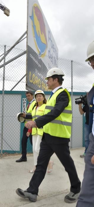 Visita de la ministra Ana Pastor a las naves del ...