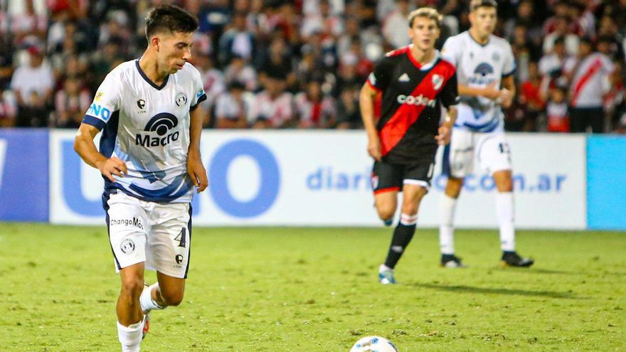 El Zamora CF ficha al argentino Rufino Lucero para completar su defensa