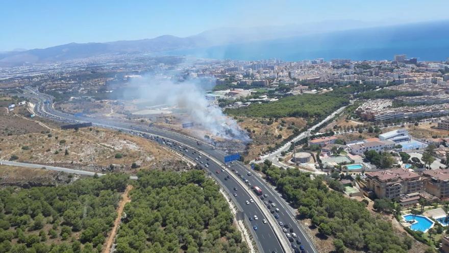 Imagen aérea del incendio publicada por @Plan_Infoca en su cuenta de Twitter