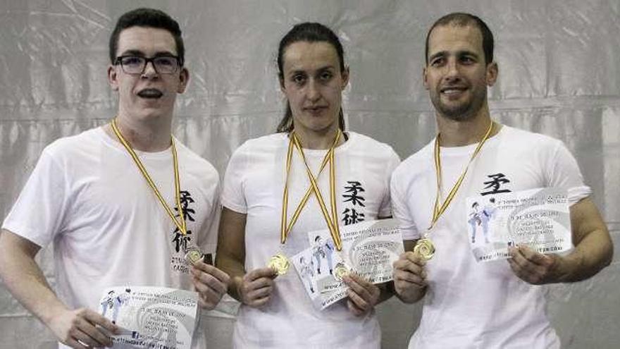 Rubén Córdoba, Tamara Silva y Felipe Iglesias. // FdV