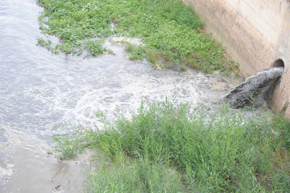 La lluvia sorprende a los murcianos