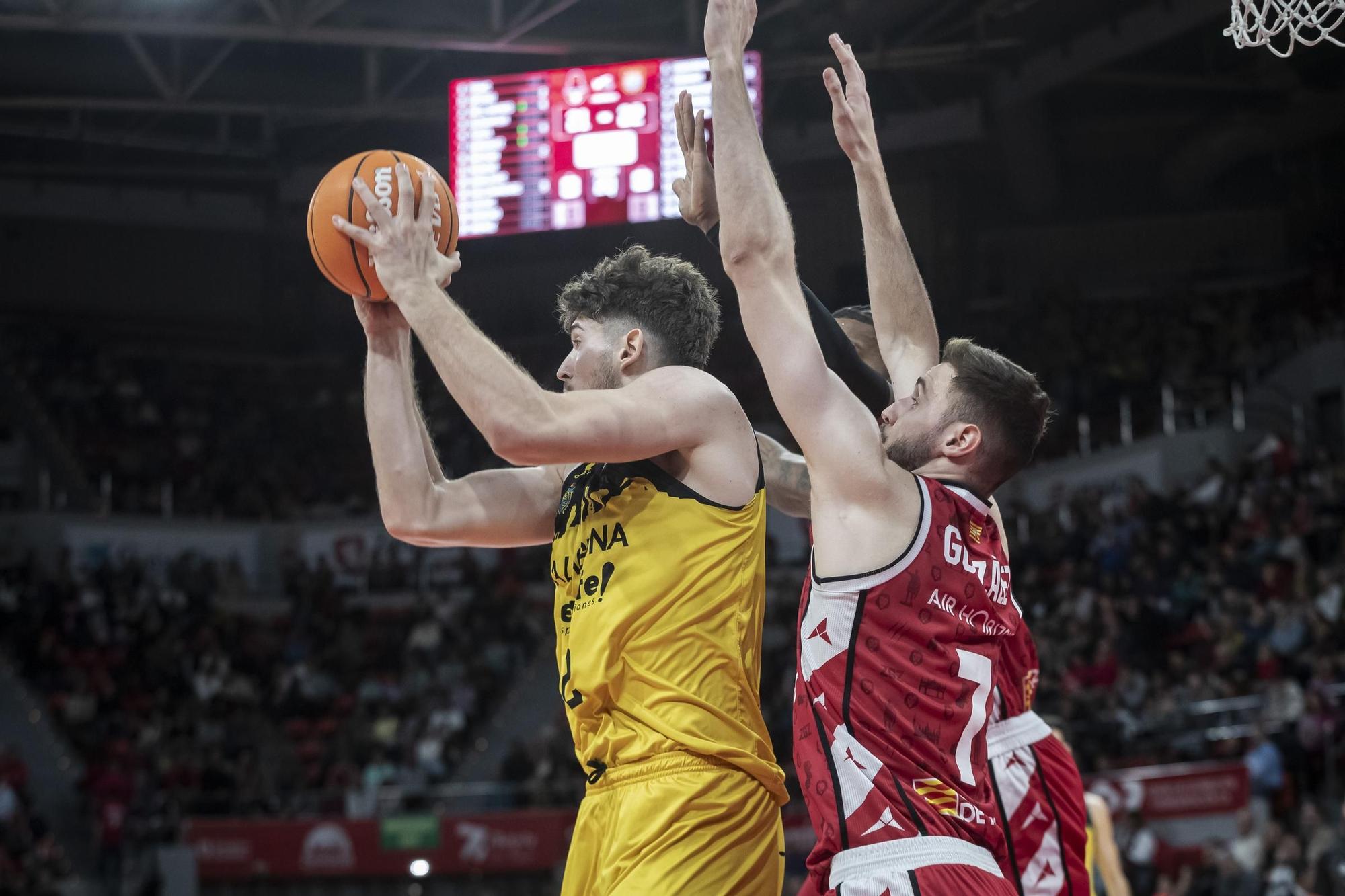 Zaragoza - La Laguna Tenerife