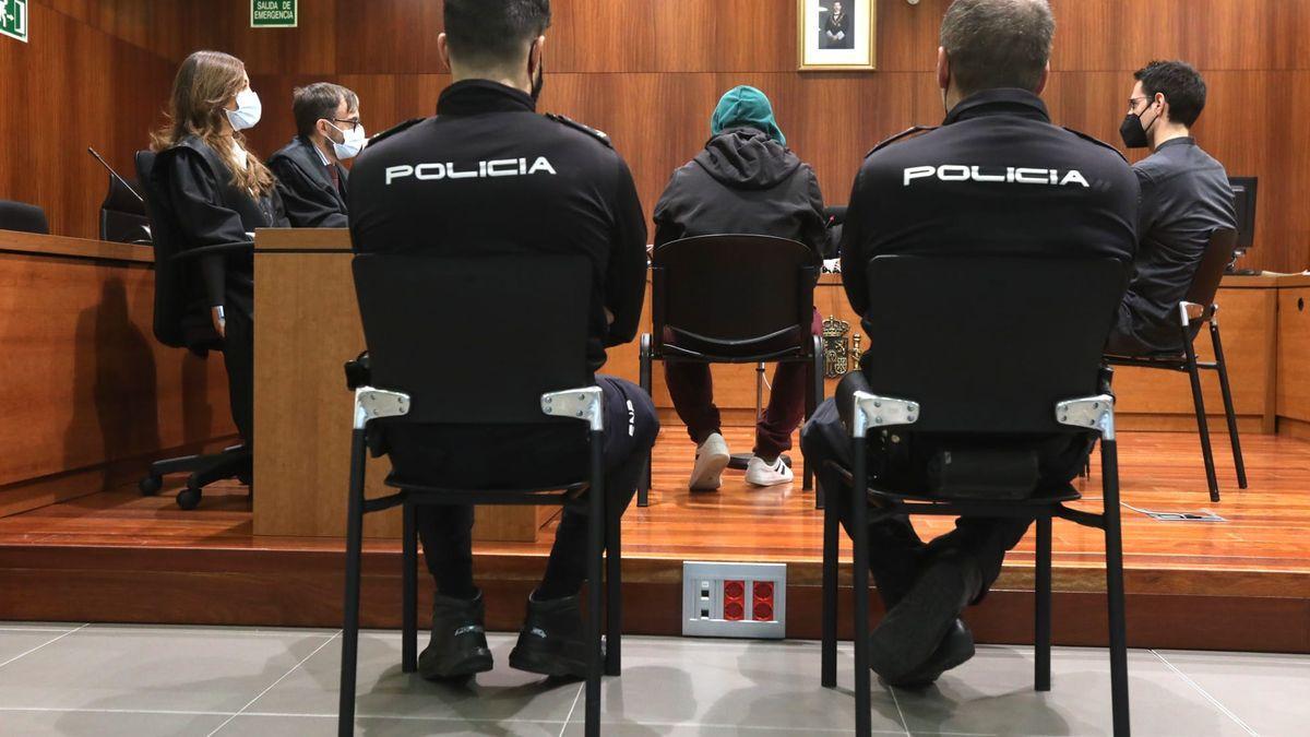 El acusado durante la vista celebrada en la Audiencia de Zaragoza.
