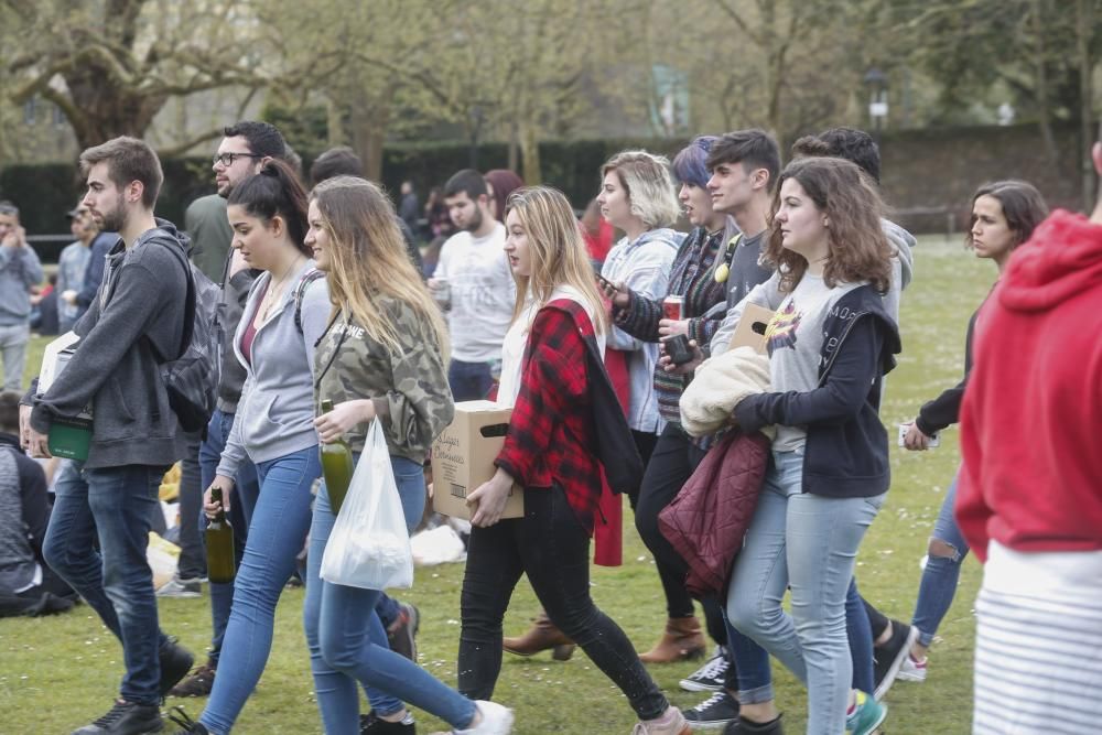 Comida en la Calle de Avilés 2018: ambientazo en el parque Ferrera