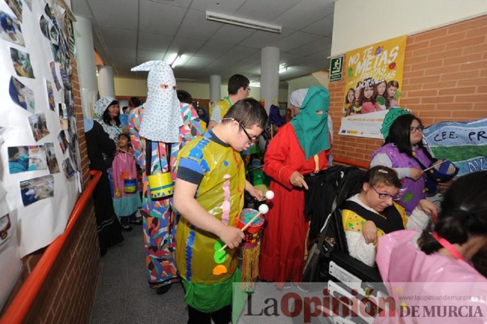 Los tambores de Moratalla llegan al colegio Primitiva López