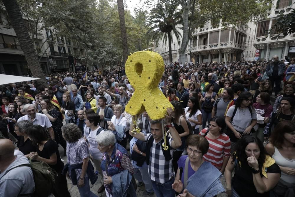 Miles de personas contra la sentencia del 'procés' en Palma