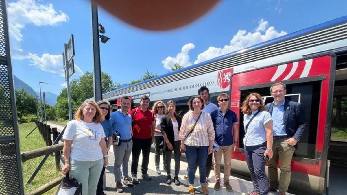 La directora gerente de la Fundación Transpirenaica, Cristina García, participa en la jornada técnica en Francia.