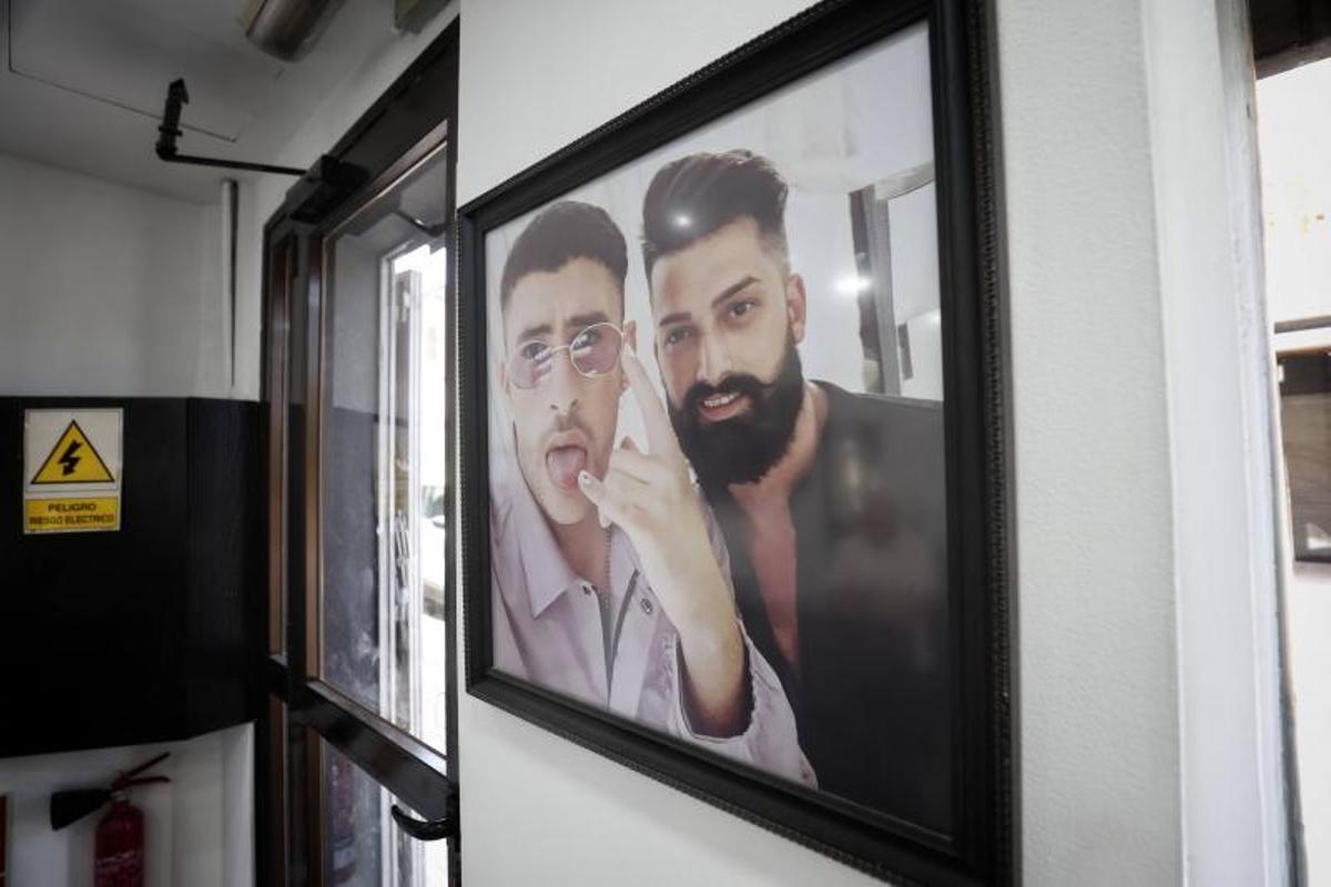 Manuel Cortés junto a Bad Bunny