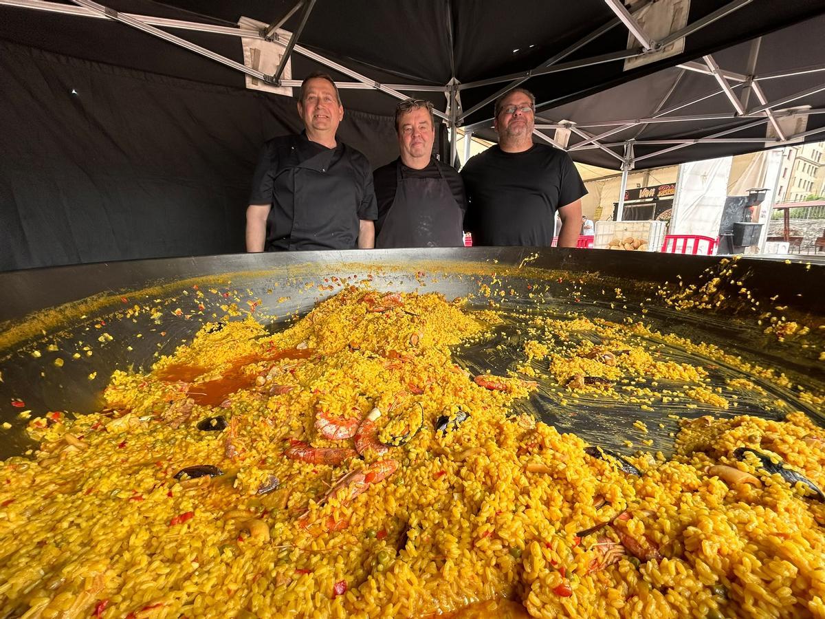 EN IMÁGENES: Las Vegas sale con los cubiertos a la calle para celebrar las fiestas