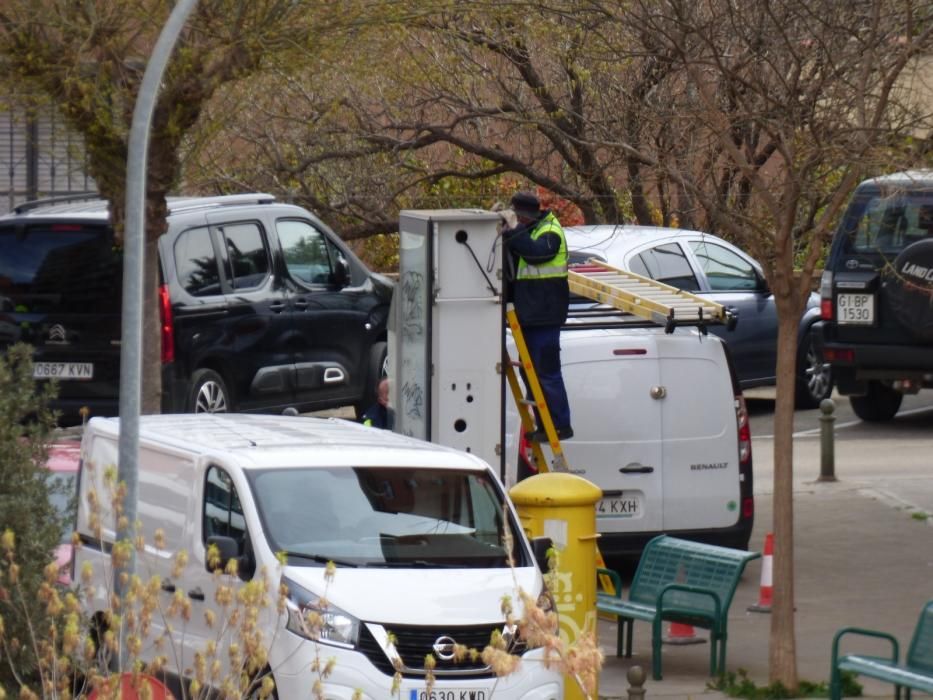 Comença la retirada de cabines telefòniques a Figueres