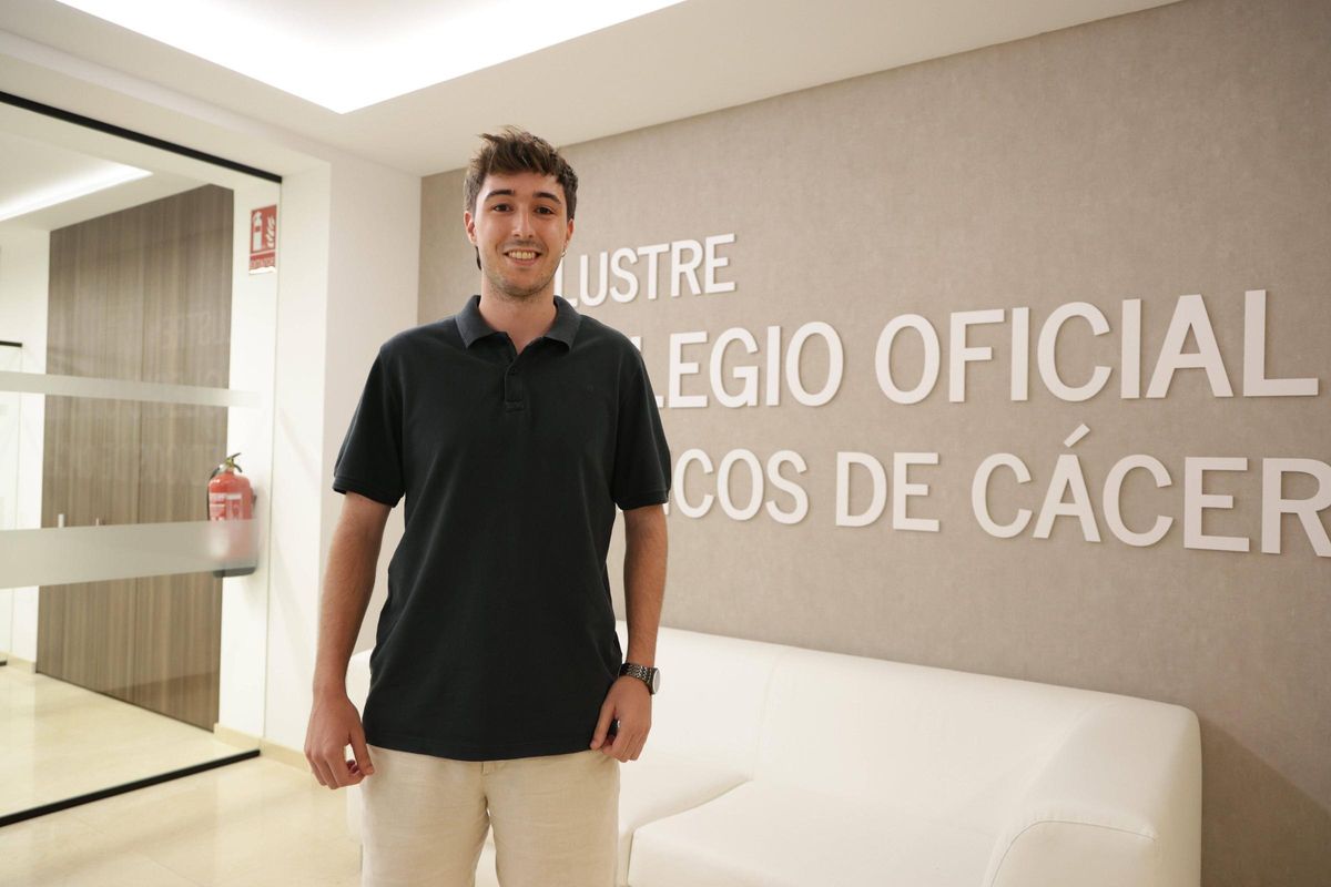 Daniel de Frutos Tejada en el acto de bienvenida de los MIR en Cáceres