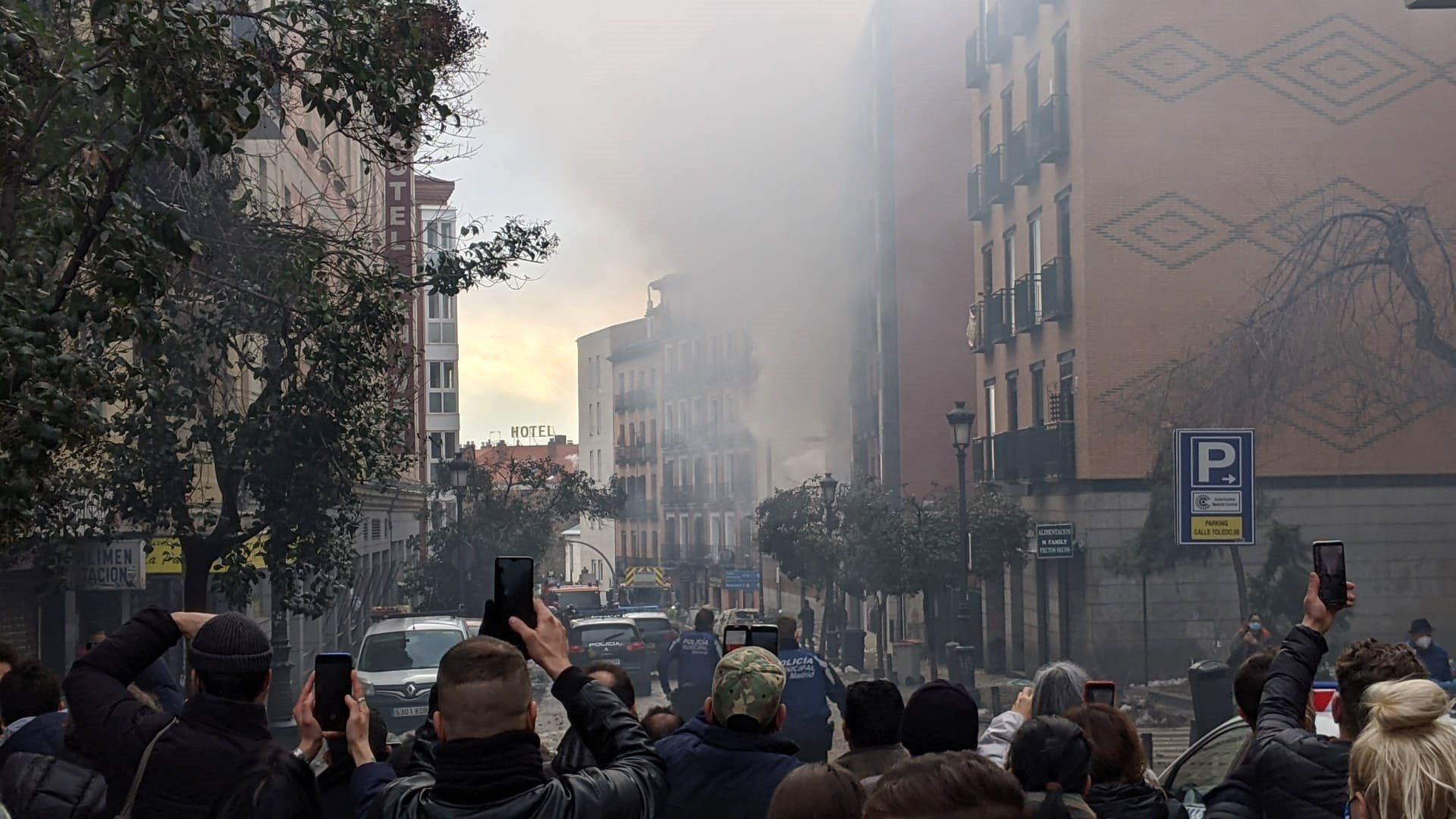 Al menos tres muertos en una fuerte explosión en un edificio del centro de Madrid