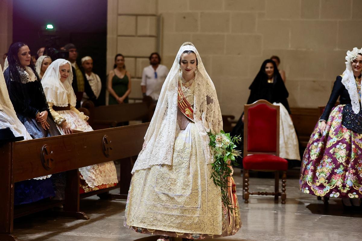 Segunda sesión de la Ofrenda en las Hogueras de Alicante