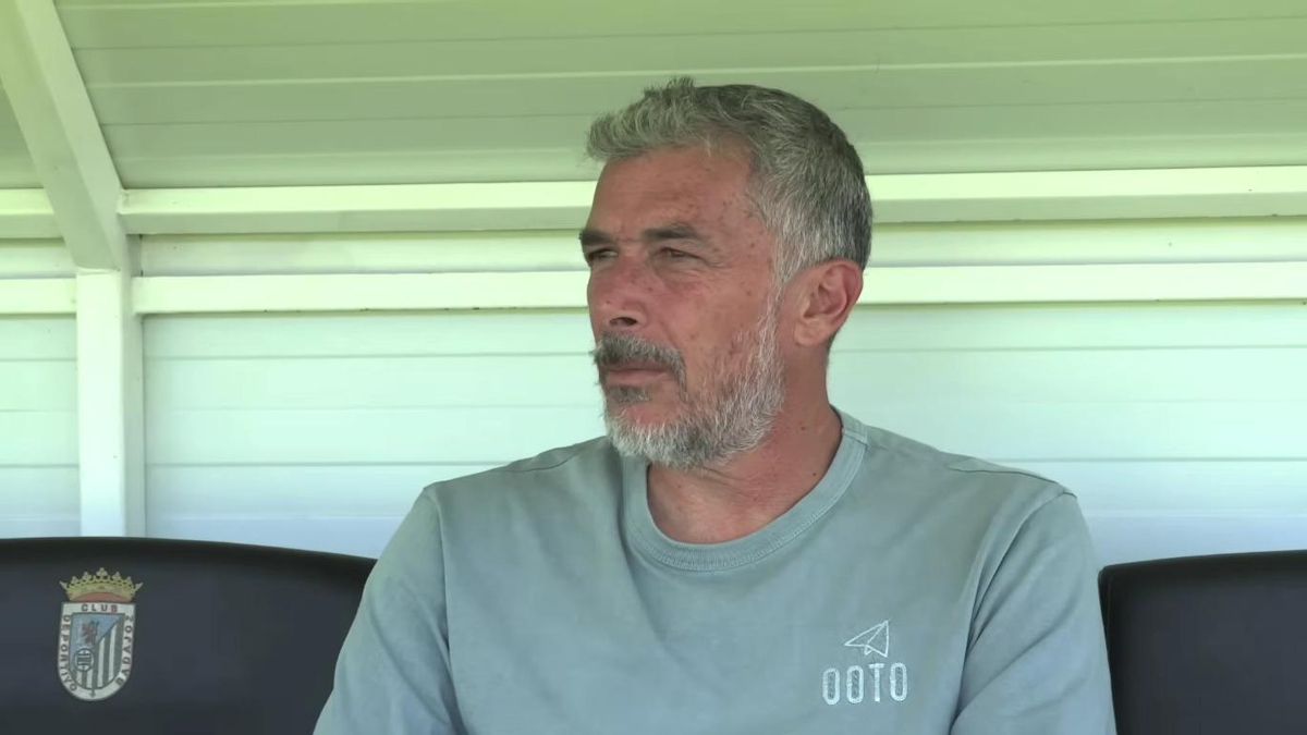 Juan Marrero durante la entrevista concedida a los medios oficiales del Badajoz.