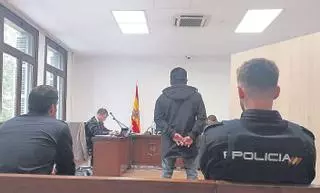 Joven víctima de violencia de género: «Me insultaba y golpeaba. Me daba comida de perro y me ponía a cuatro patas»