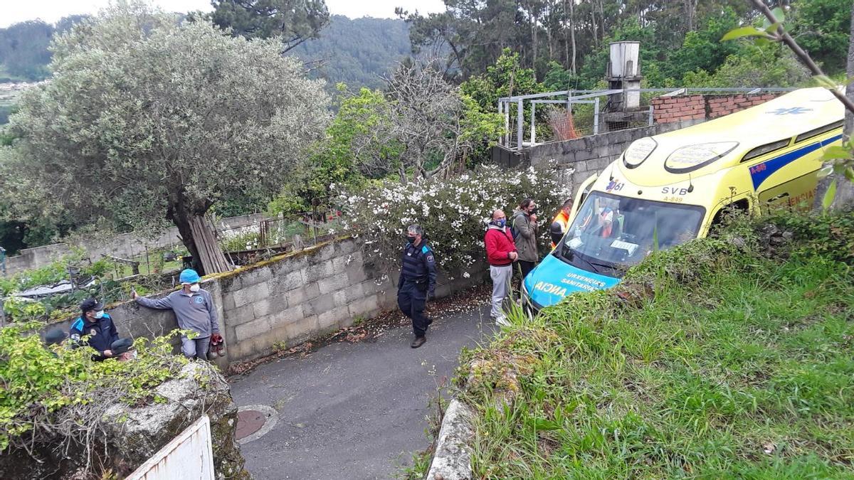 Una ambulancia, en el lugar de los hechos