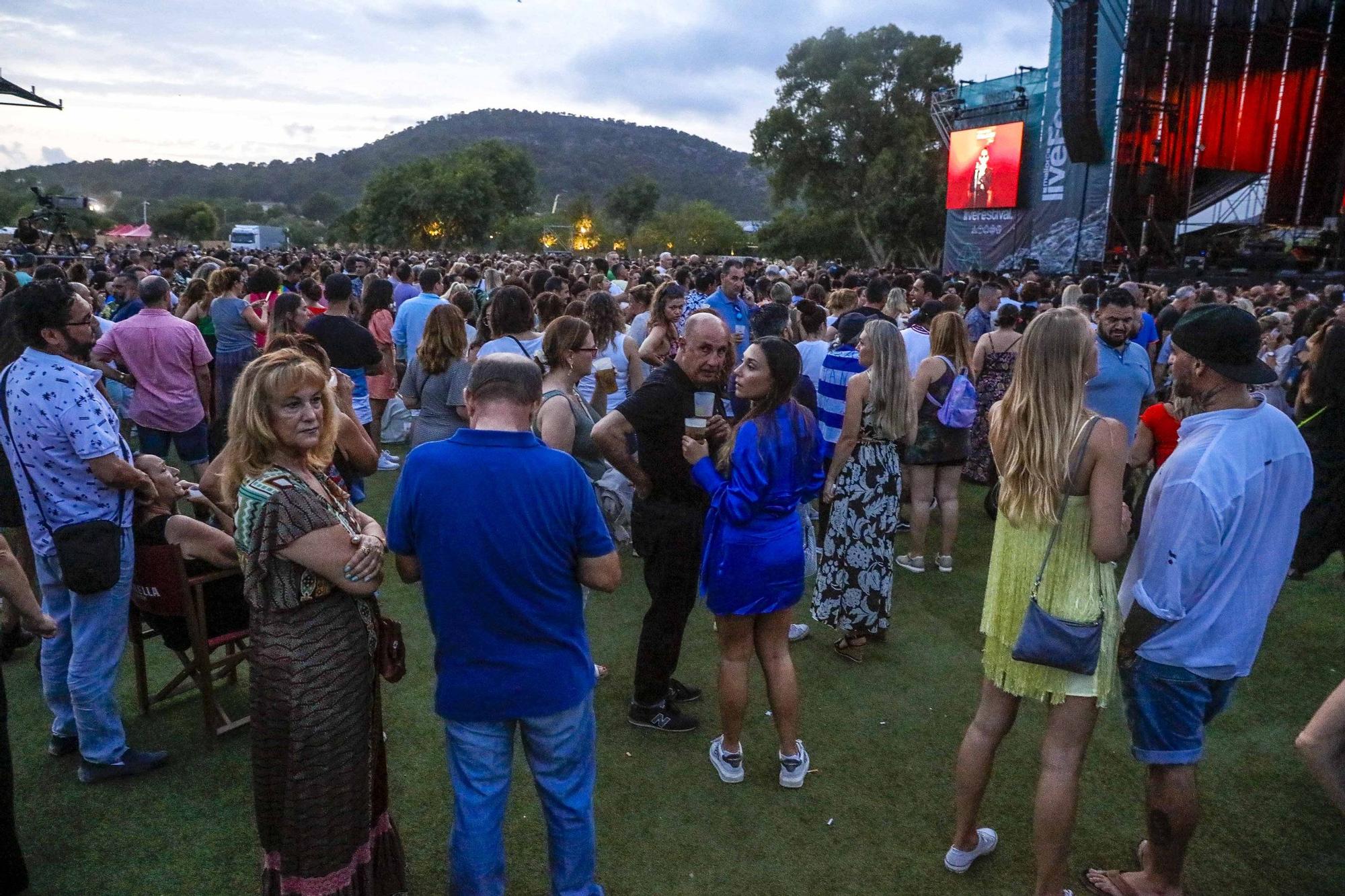 Marc Anthony ofrece su primer concierto en la isla ante 10.000 personas