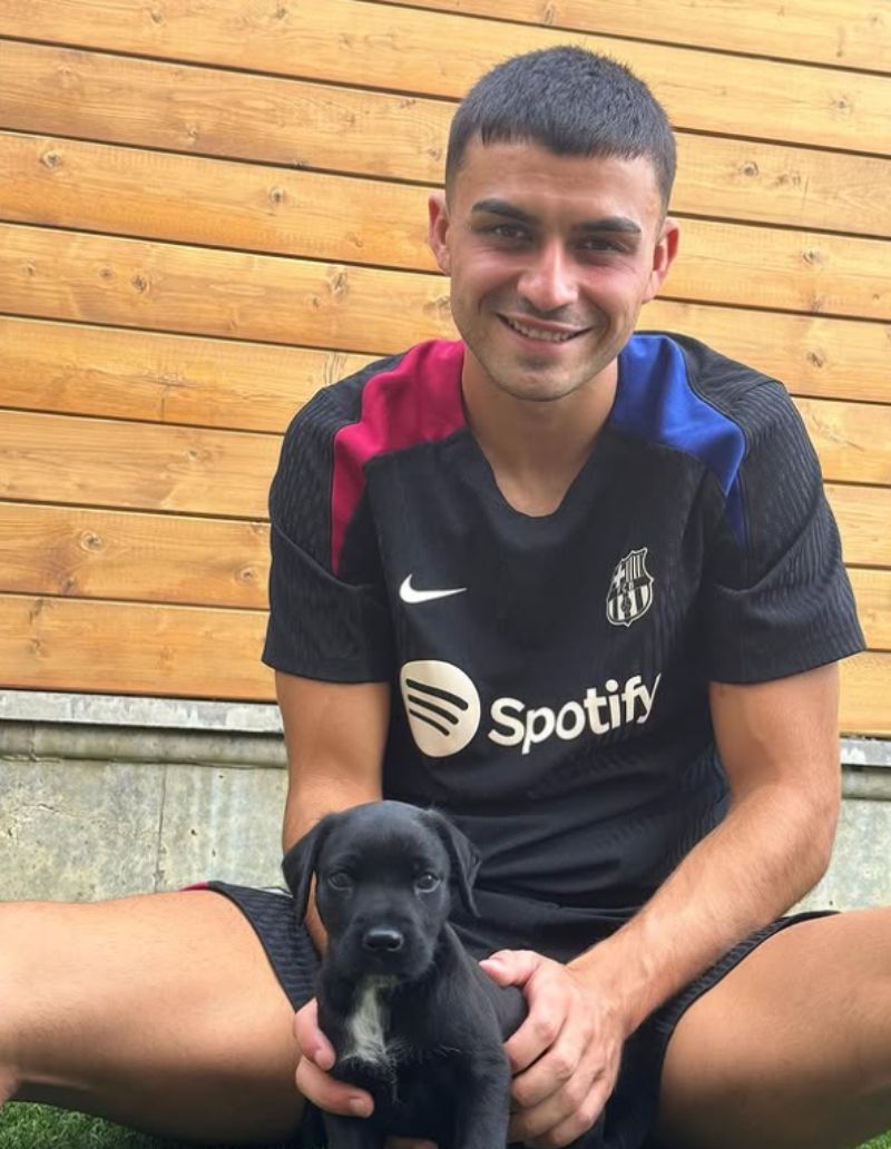 Pedri vive con su hermano Fernando y "la convivencia es muy tranquila"