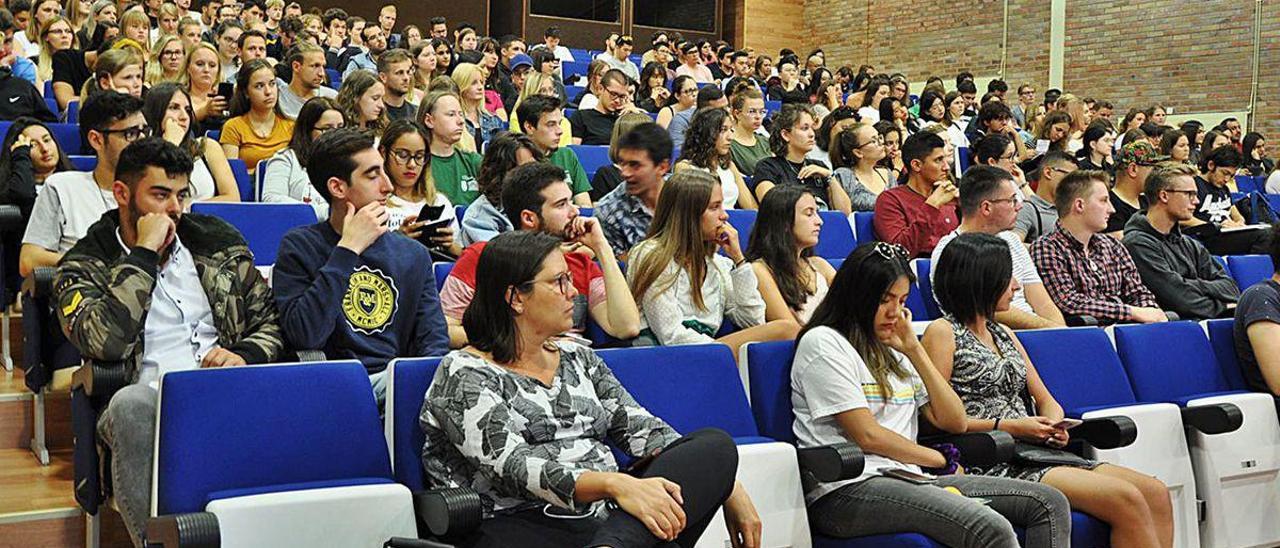 Recibimiento al alumnado de Erasmus del curso 2019/2020.