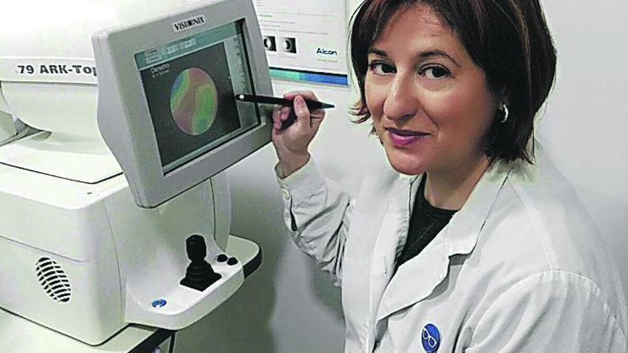 La optometrista Covadonga Sanz.